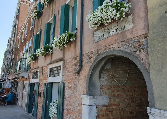 Patch Of Eden Apartment Venice